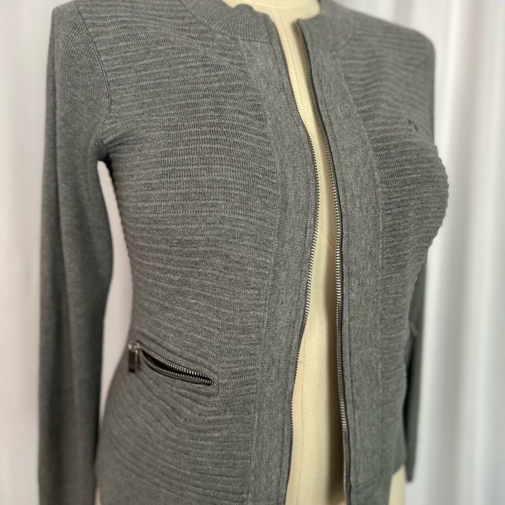 Lands’ End Outfitters Gray Zip-Front Knit Jacket | Size XS - Picture 10 of 17